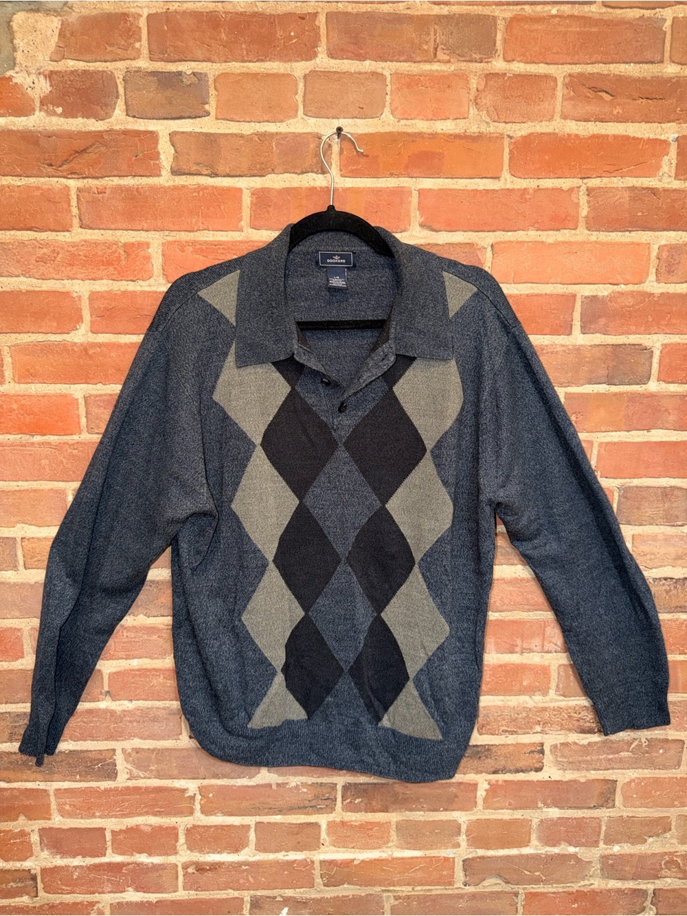 Dockers Men's V-Neck Argyle Sweater - Gray & Black Large Casual